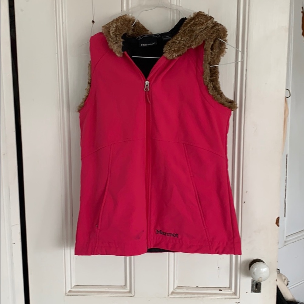 Marmot fuschia and faux fur lined hoody vest M.